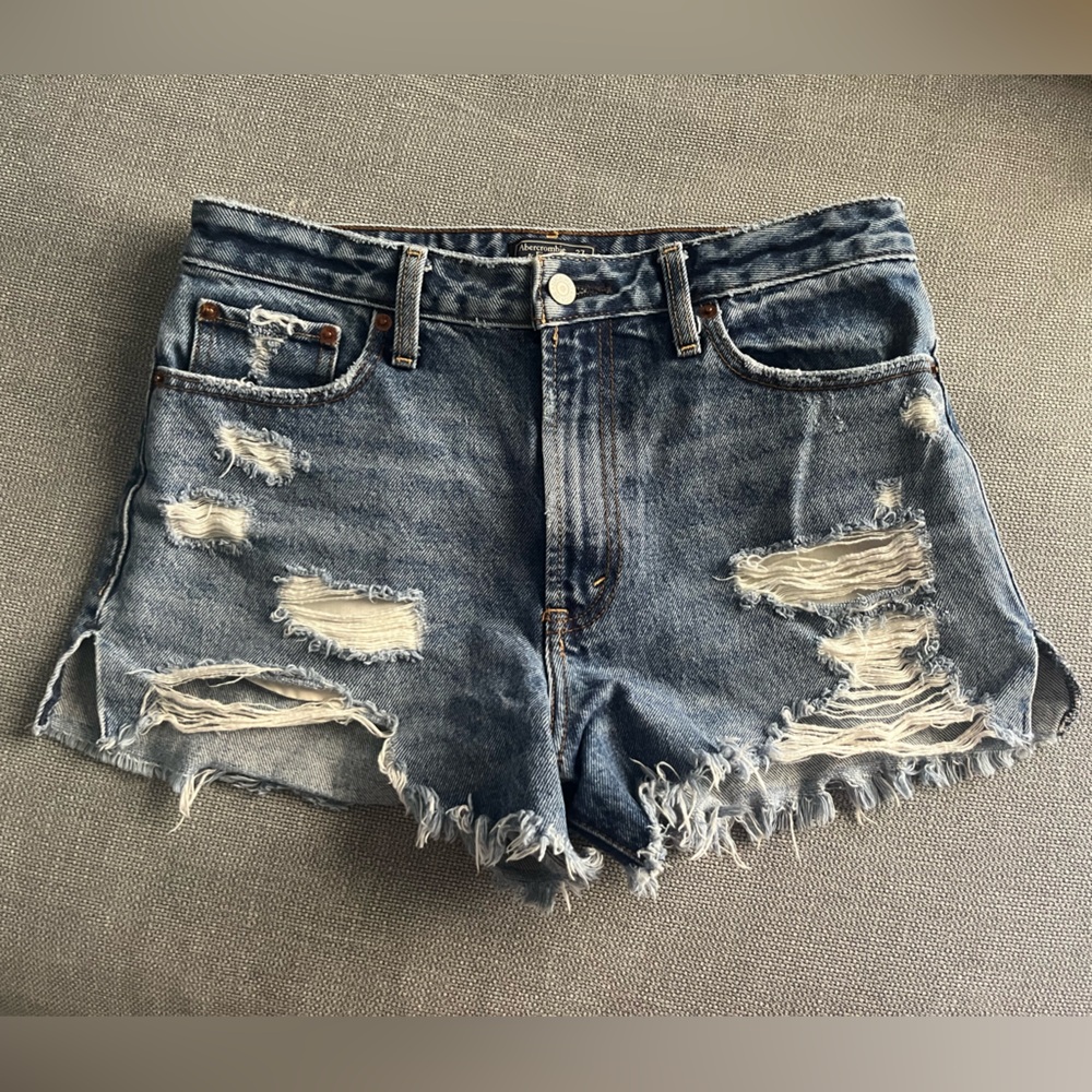 Abercrombie & Fitch Annie High Rise Short - Size 27/4